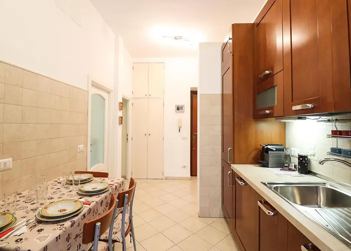 3 Bedroom Elegant For 6 - Metro 2min & Wifi * Rome