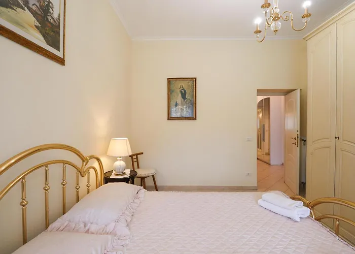 3 Bedroom Elegant For 6 - Metro 2min & Wifi * Rome
