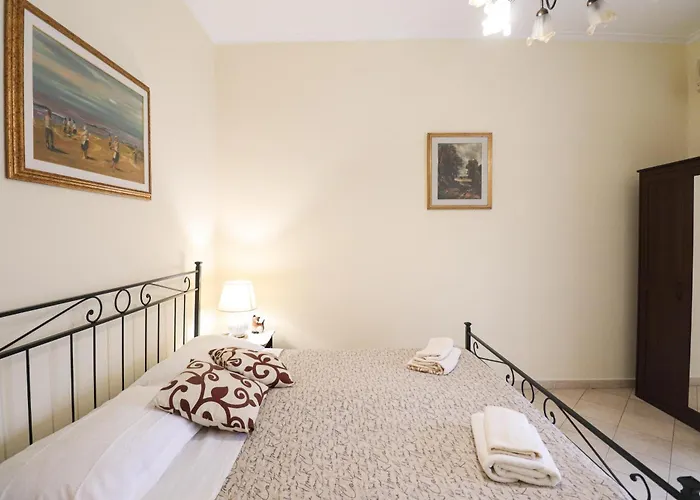 3 Bedroom Elegant For 6 - Metro 2min & Wifi Appartement